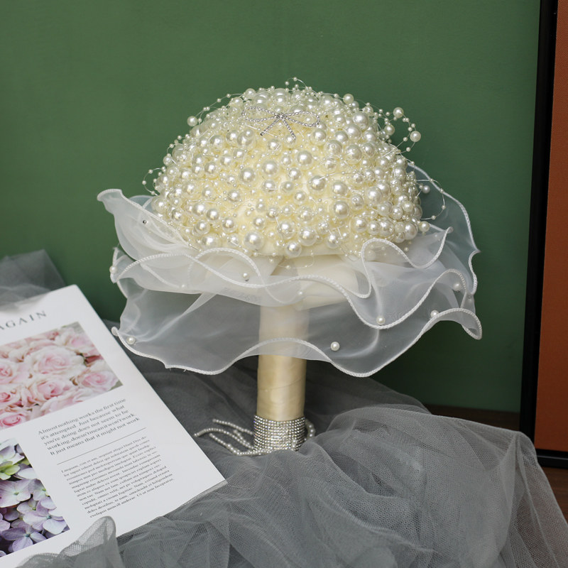 Bridal wedding bouquet pearl c - Baby Products Photoshoot recension och pris