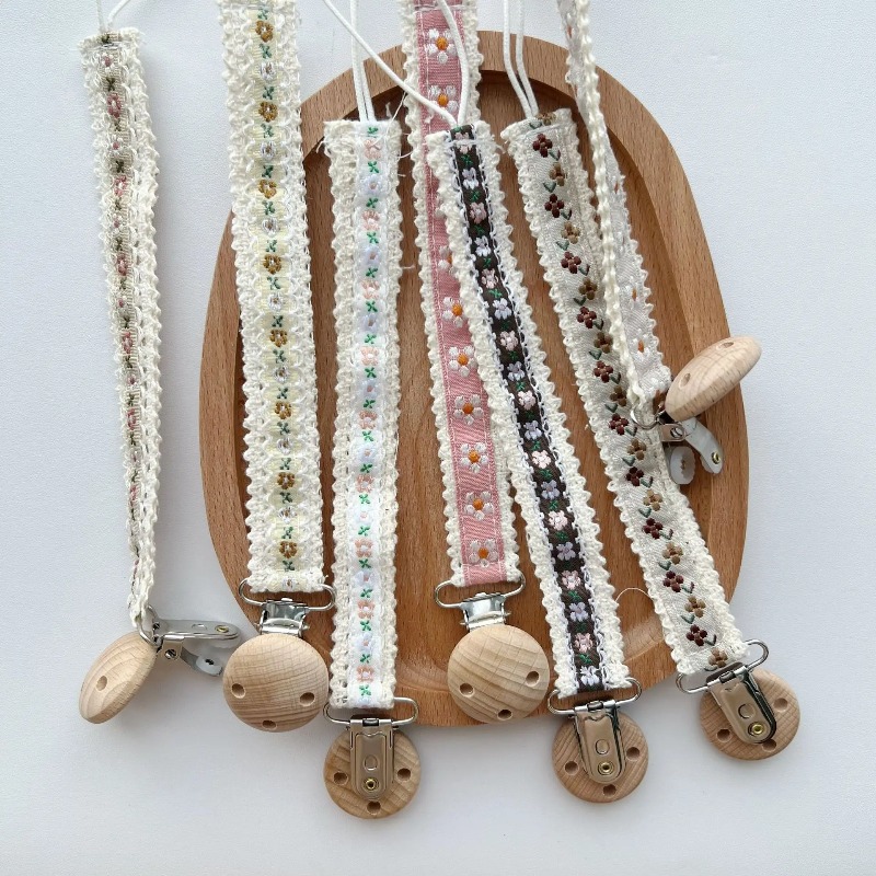 Lace Pacifier Clip Chain for N - Baby Products recension och pris